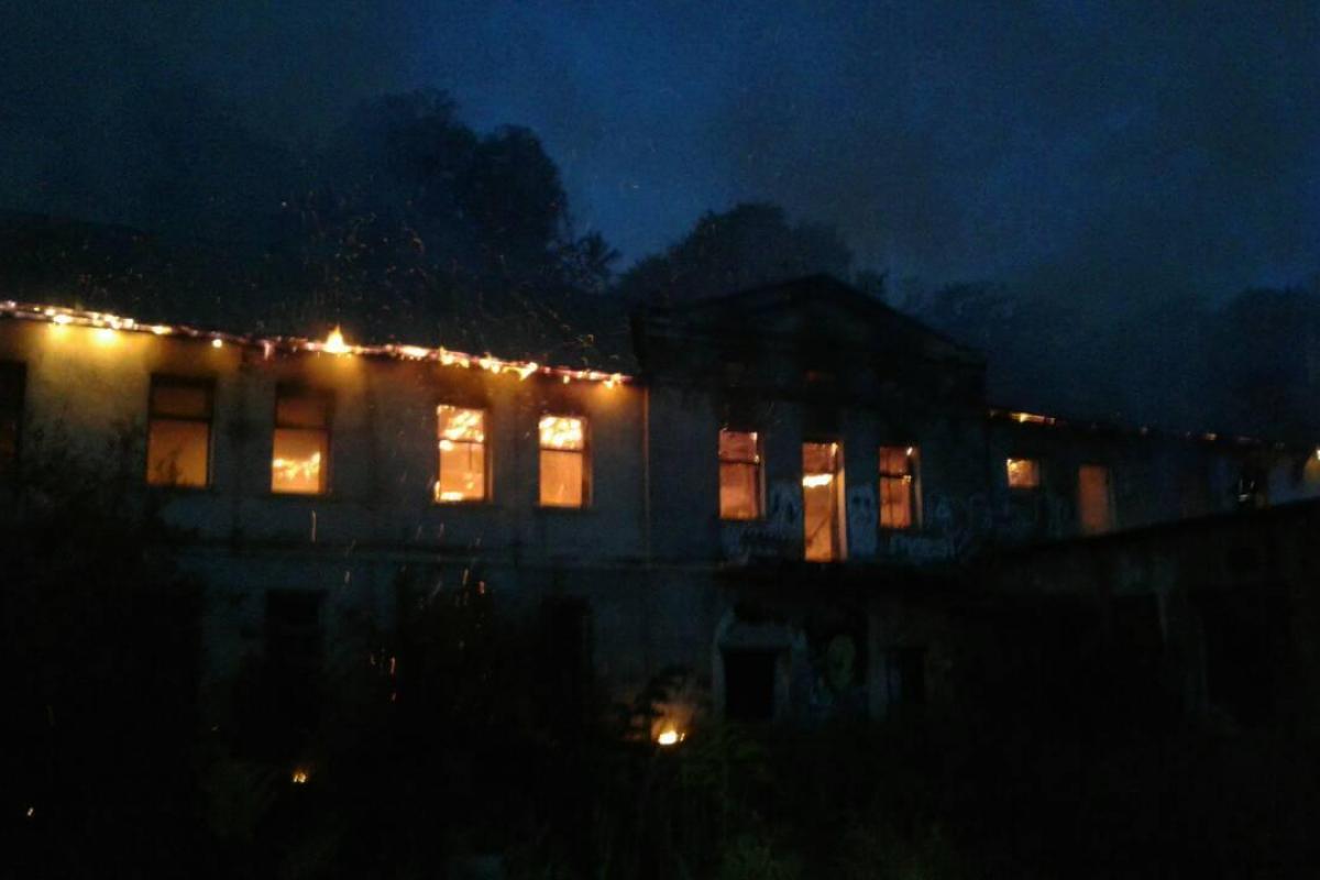 Во Львове произошел пожар в здании бывшего винзавода Во Львове произошел пожар в здании бывшего винзавода