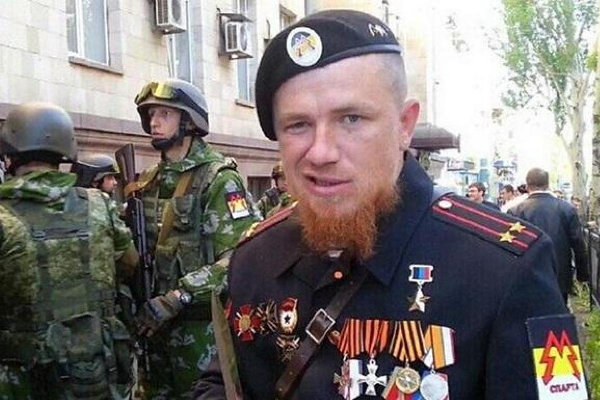 "Моторола-чудотворец": жители "ДНР" приписывают боевику магические способности "Моторола-чудотворец": жители "ДНР" приписывают боевику магические способности