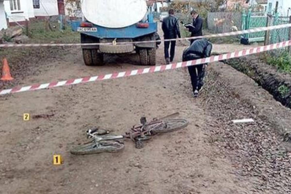 Смертельное ДТП в Тернопольской области: 10-летний мальчик погиб под колёсами молоковоза Смертельное ДТП в Тернопольской области: 10-летний мальчик погиб под колёсами молоковоза