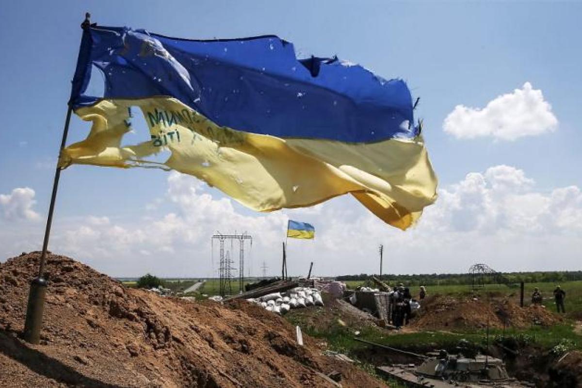 Боевики 20 раз нарушали перемирие: три защитника Украины получили ранения