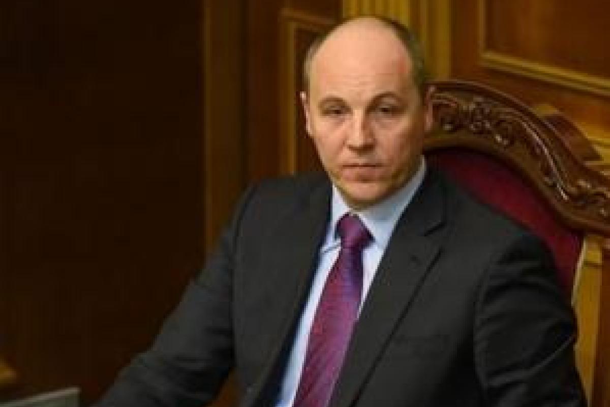 Парубий объяснил, почему не может подписать закон о медреформе