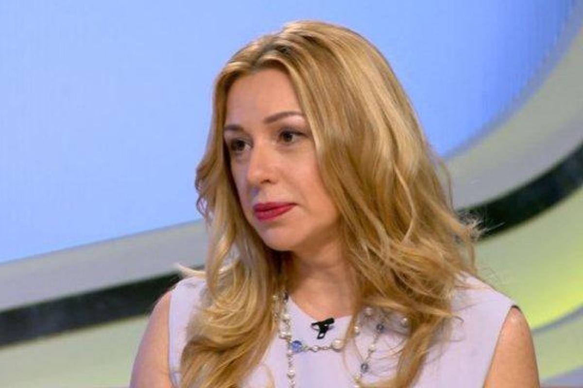 Певица Алена Апина шокировала поклонников, показав лицо без макияжа Певица Алена Апина шокировала поклонников, показав лицо без макияжа