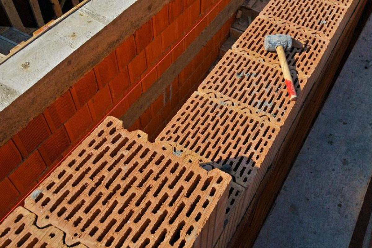 Нужны керамические блоки? Обратитесь к специалистам компании "Клинкер Стоун" Нужны керамические блоки? Обратитесь к специалистам компании "Клинкер Стоун"