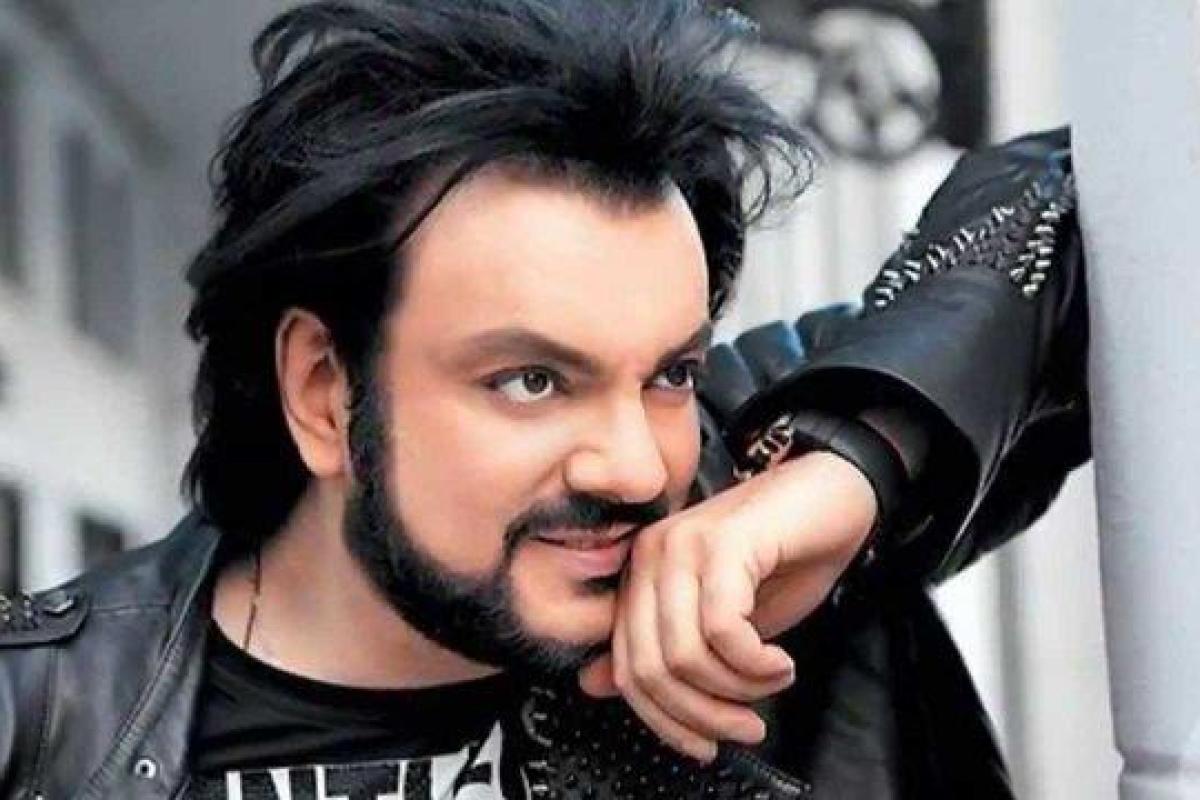 Киркоров привез подарки детям Пугачевой и Галкина Киркоров привез подарки детям Пугачевой и Галкина