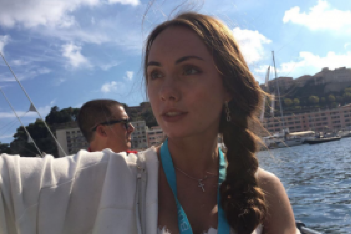 В сети опубликованы фото россиянки, которая погибла в Доминикане во время стриптиза в машине