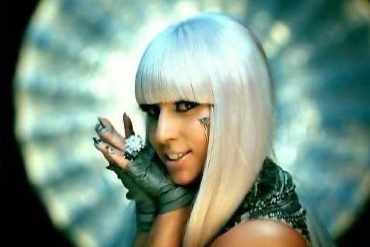 Леди Гага впервые показала своего возлюбленного Леди Гага впервые показала своего возлюбленного