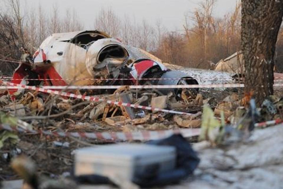 На видеозаписи самолета Леха Качиньского зафиксирован взрыв На видеозаписи самолета Леха Качиньского зафиксирован взрыв