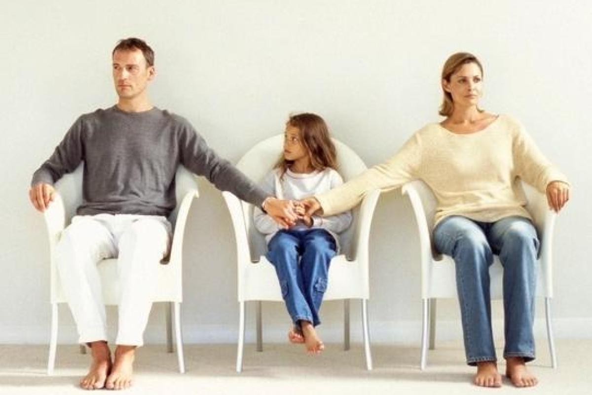 Украинские суды будут по-новому определять права отцов и матерей при разводе Украинские суды будут по-новому определять права отцов и матерей при разводе