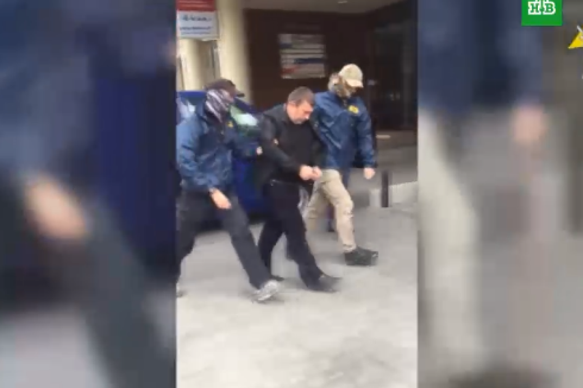В Ростовской области РФ задержали члена «Правого сектора»: появилось видео В Ростовской области РФ задержали члена «Правого сектора»: появилось видео