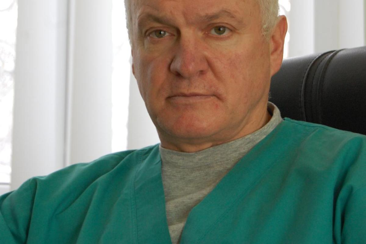 Виктор Исаев, «Доктор Неболит» - уникальный врач-переселенец из Донецка, возглавивший областной хоспис в Закарпатье Виктор Исаев, «Доктор Неболит» - уникальный врач-переселенец из Донецка, возглавивший областной хоспис в Закарпатье