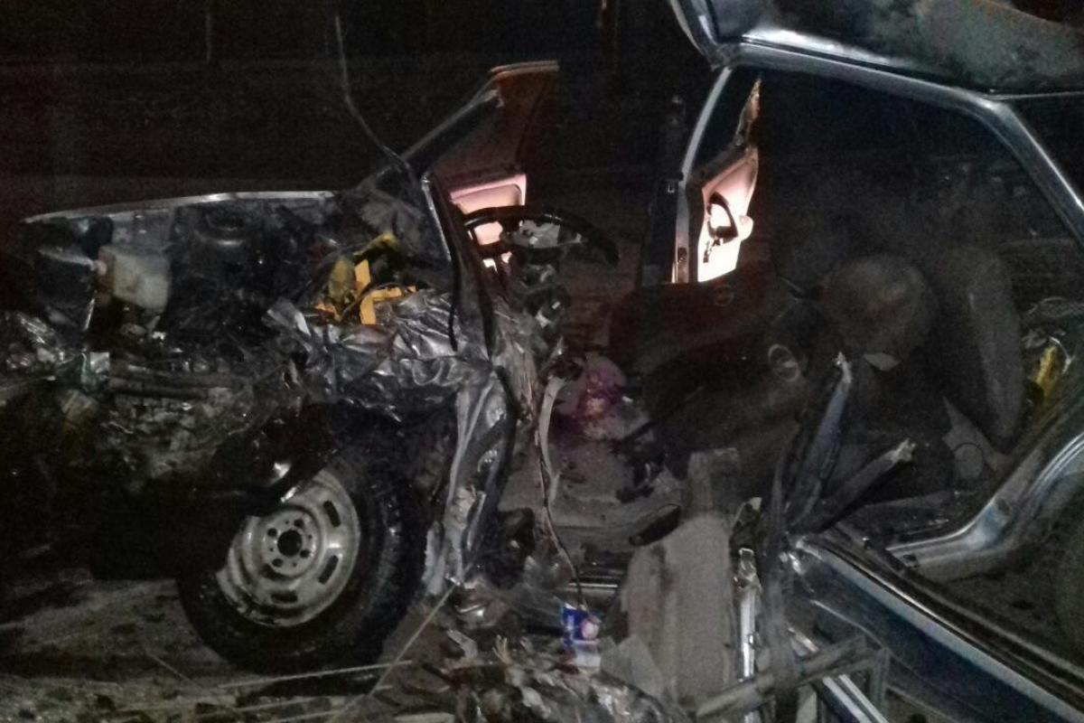 В Запорожской области в ДТП погибли 2 человека В Запорожской области в ДТП погибли 2 человека