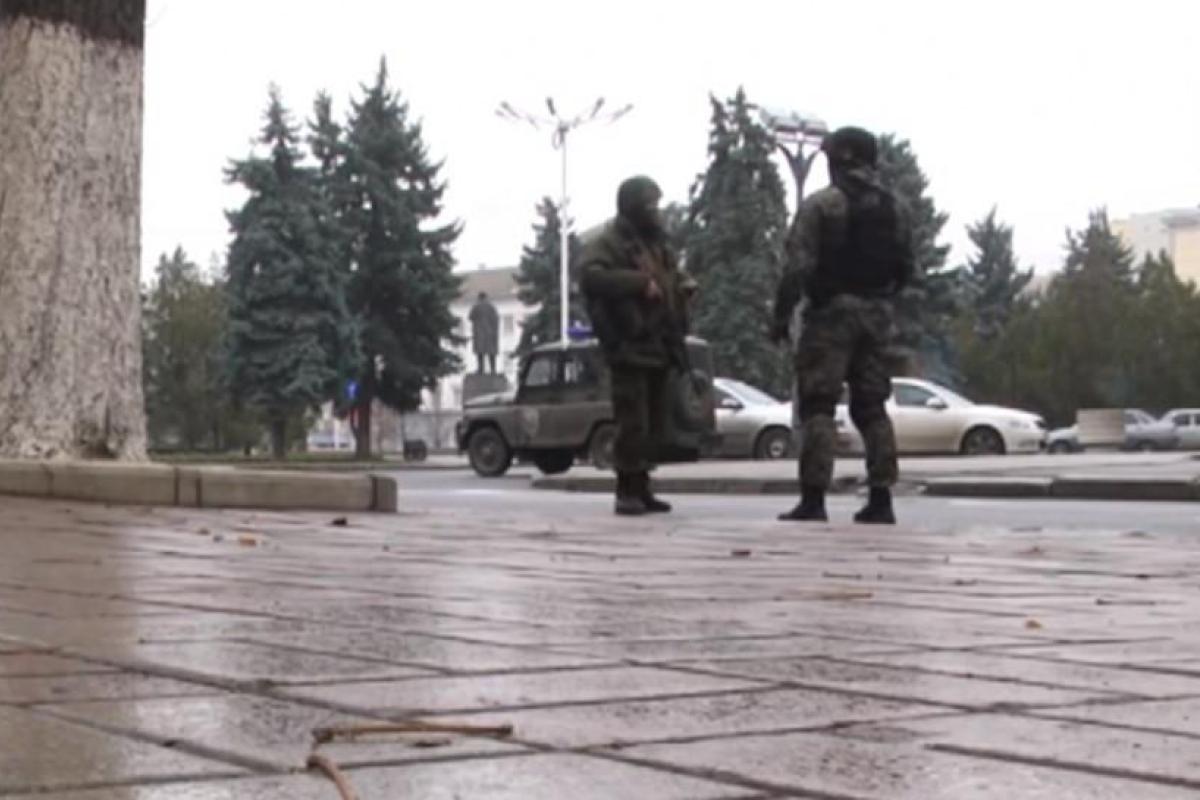 В руководстве "ЛНР" паника: "республика" может перейти под контроль Донецка