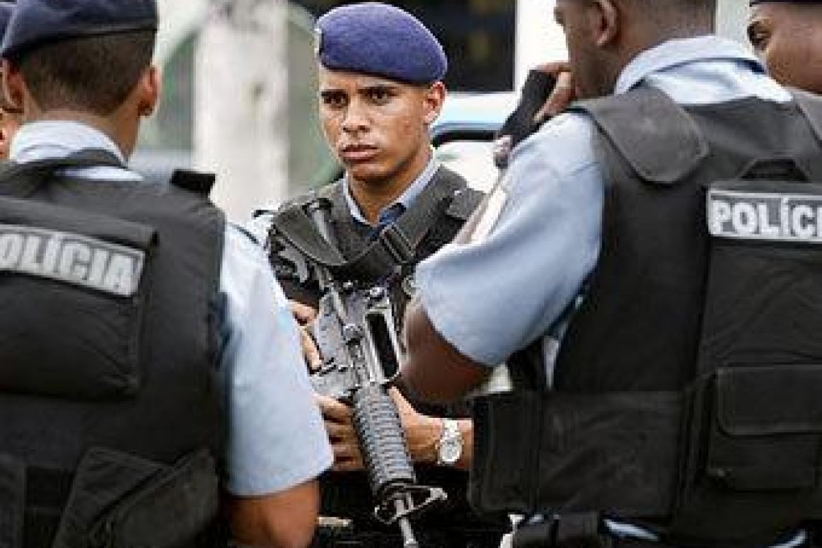 В Бразилии обстреляли вице-консула США