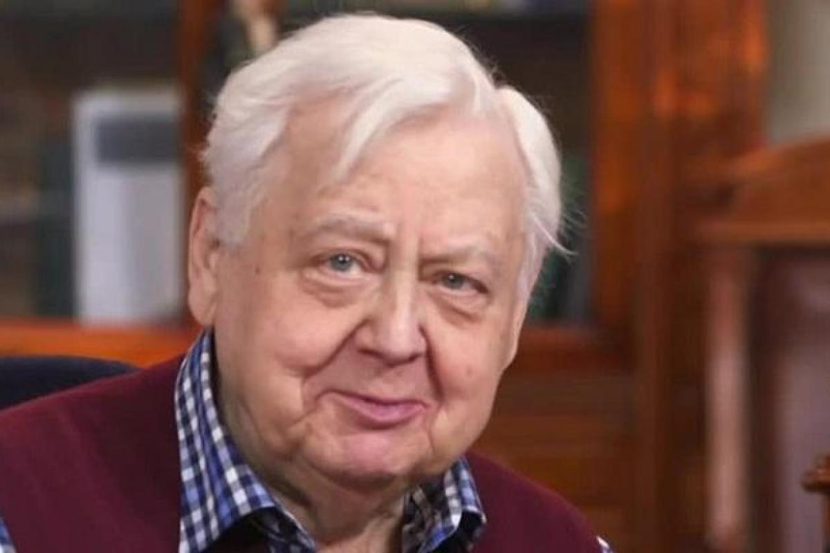 Актер Олег Табаков попал в реанимацию в критическом состоянии Актер Олег Табаков попал в реанимацию в критическом состоянии