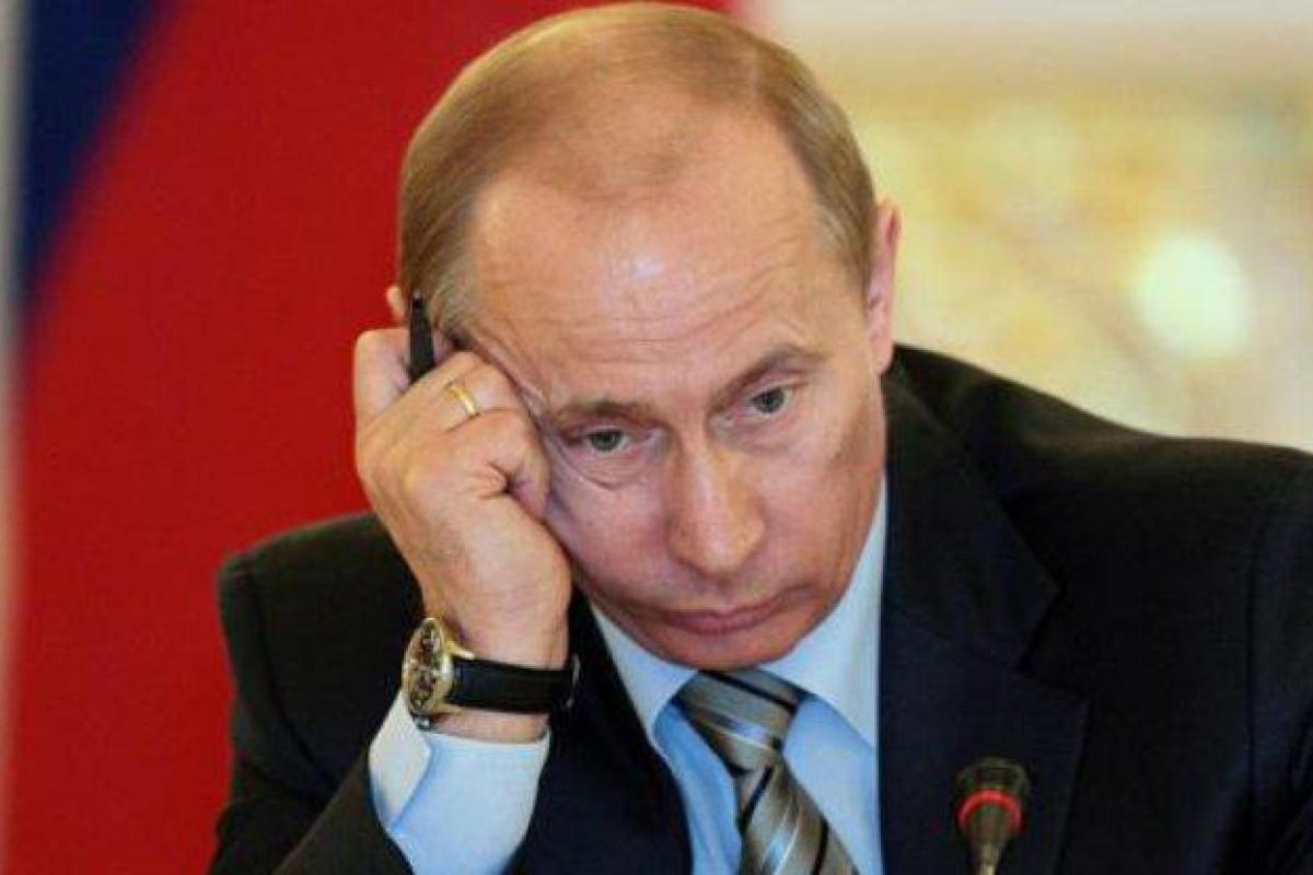 Путин устал и еще прошлой осенью собирался уйти в отставку, - иноСМИ Путин устал и еще прошлой осенью собирался уйти в отставку, - иноСМИ