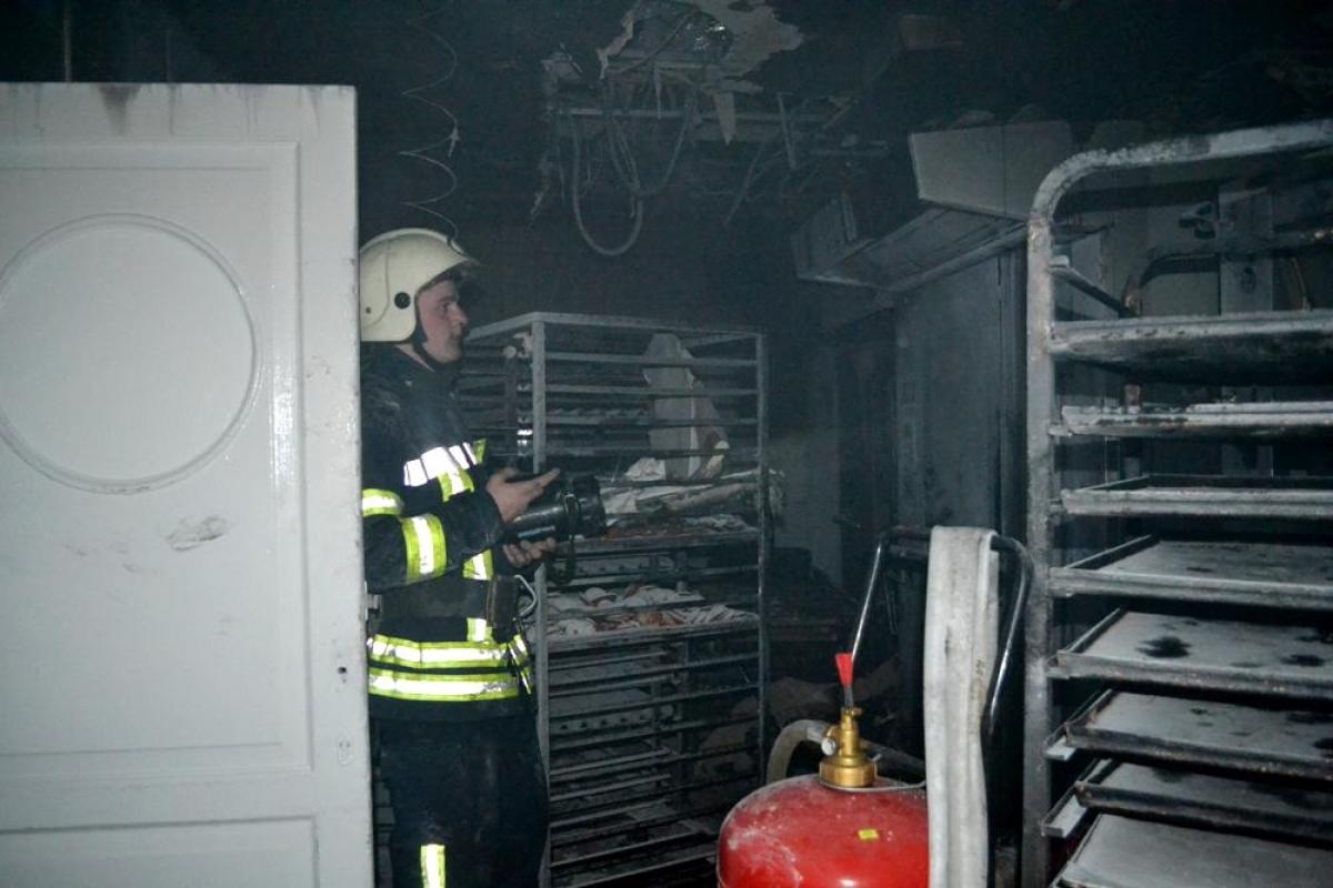 В Одесском супермаркете произошел пожар В Одесском супермаркете произошел пожар