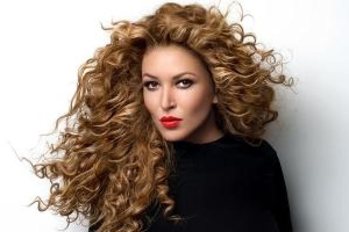 "Идеальное тело": Певица Ирина Дубцова похвасталась стройной фигурой в купальнике