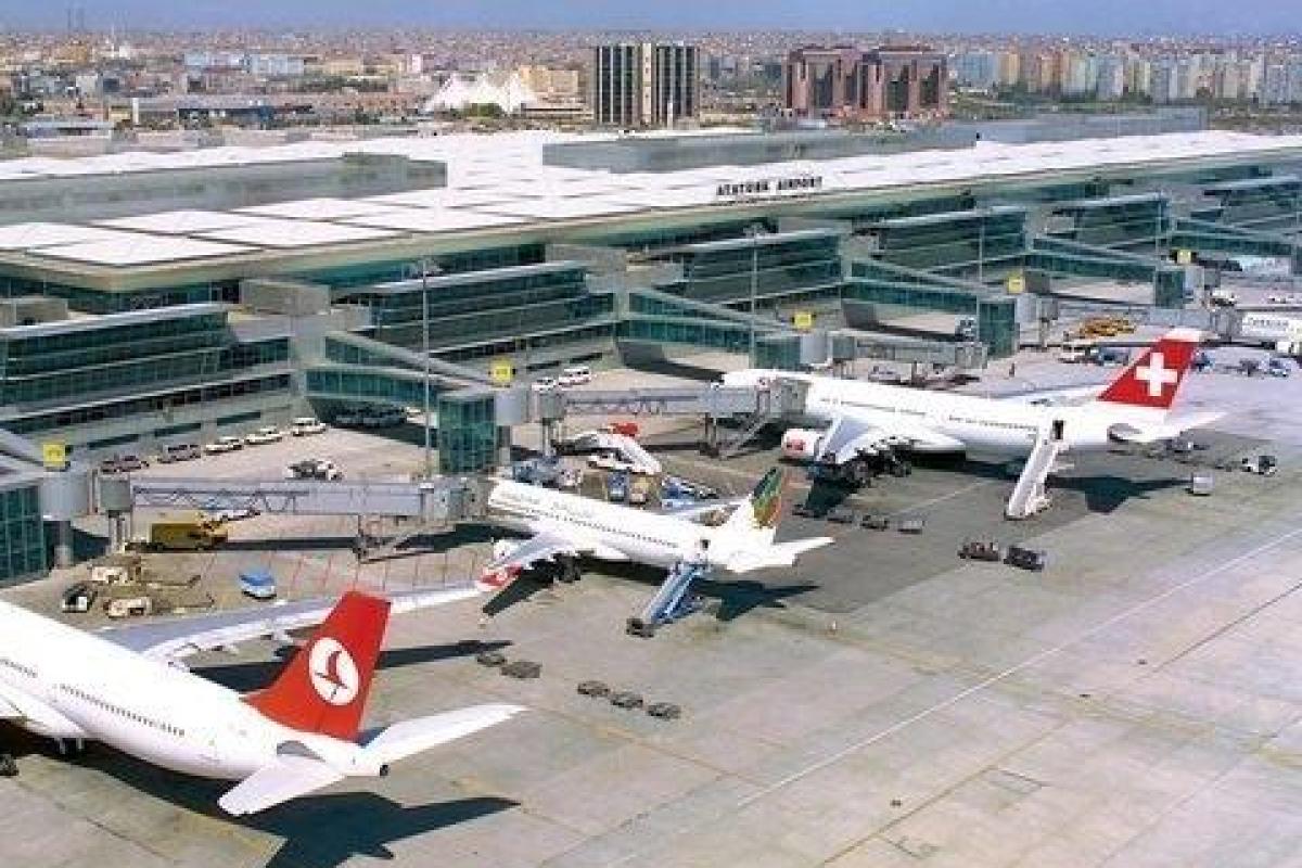 В аэропорту Стамбула проверяют украинские самолеты из-за сообщения о заминировании