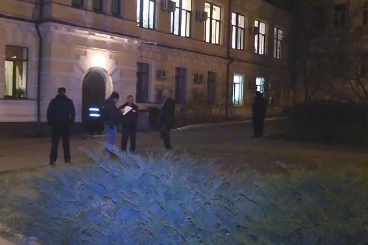 В Киеве группа вооруженных злоумышленников ворвалась в университет В Киеве группа вооруженных злоумышленников ворвалась в университет