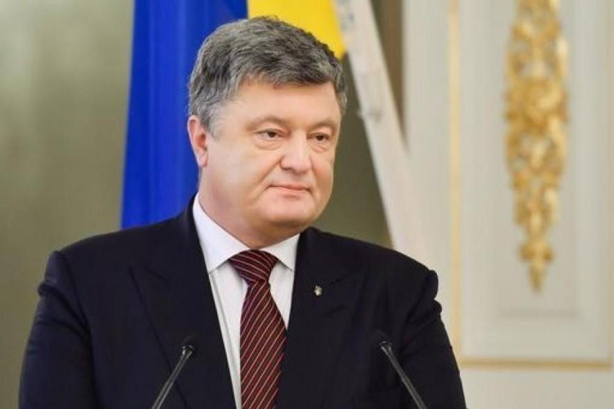 Порошенко: "На украинском языке будет говорить каждый украинец!" Порошенко: "На украинском языке будет говорить каждый украинец!"