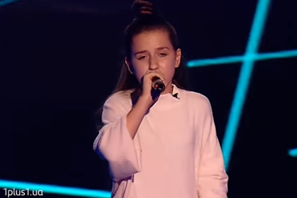 Выступление юной крымчанки на шоу "Голос. Дети" заставило судью рыдать Выступление юной крымчанки на шоу "Голос. Дети" заставило судью рыдать