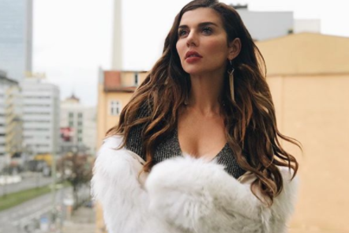 Анна Седокова впервые показала фанатам лицо своего сына Гектора Анна Седокова впервые показала фанатам лицо своего сына Гектора
