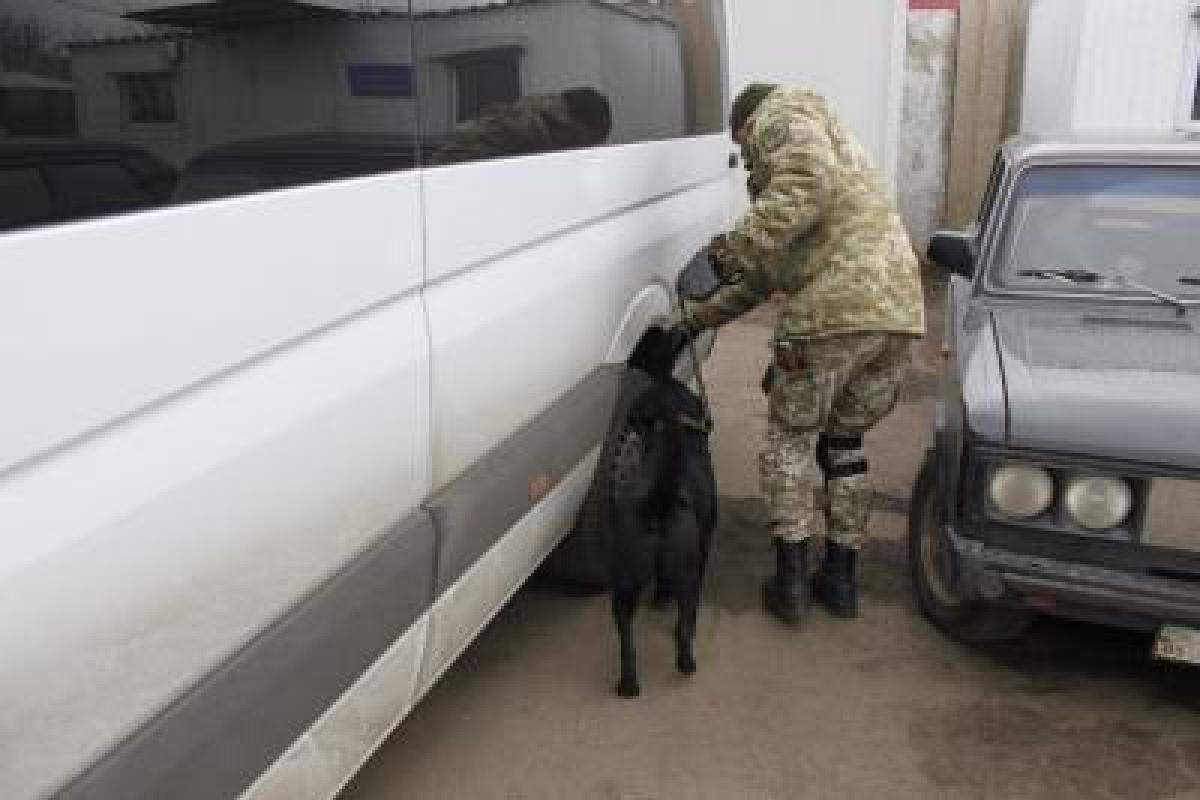 Госпогранслужба: На КПВВ в Донбассе очереди Госпогранслужба: На КПВВ в Донбассе очереди