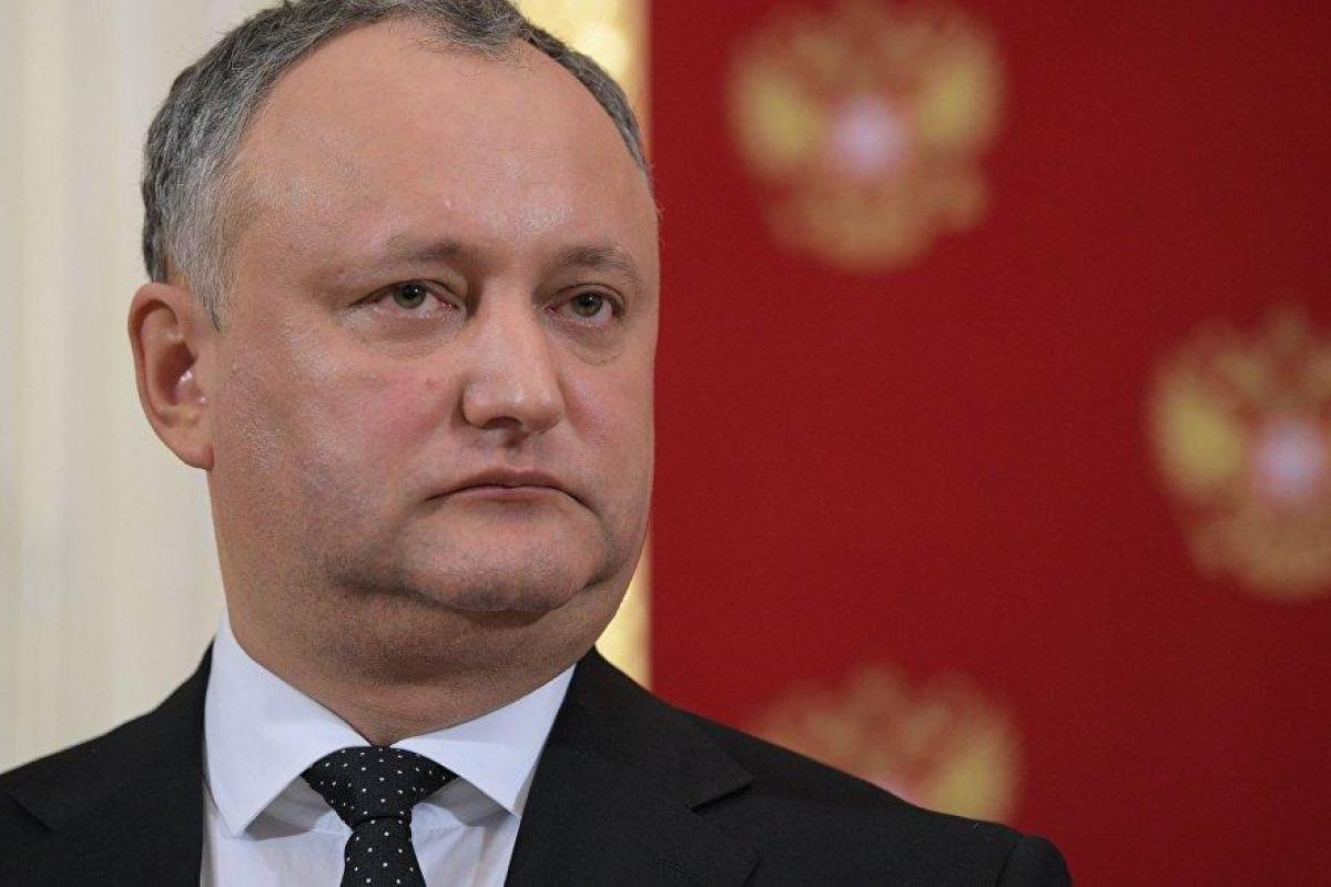 Молдова отказалась от родного языка - президент Додон убит решением Кабмина