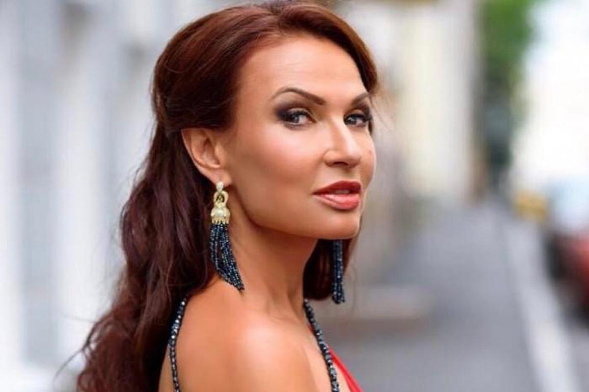 Актриса Эвелина Бледанс рассказала о своем грехе: Да, мы "снимали" парней Актриса Эвелина Бледанс рассказала о своем грехе: Да, мы "снимали" парней