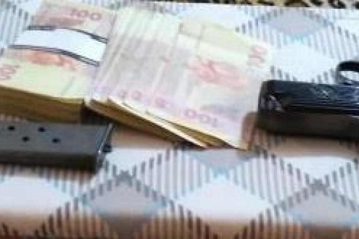 СБУ задержала своего подполковника по подозрению в работе на спецслужбы РФ СБУ задержала своего подполковника по подозрению в работе на спецслужбы РФ