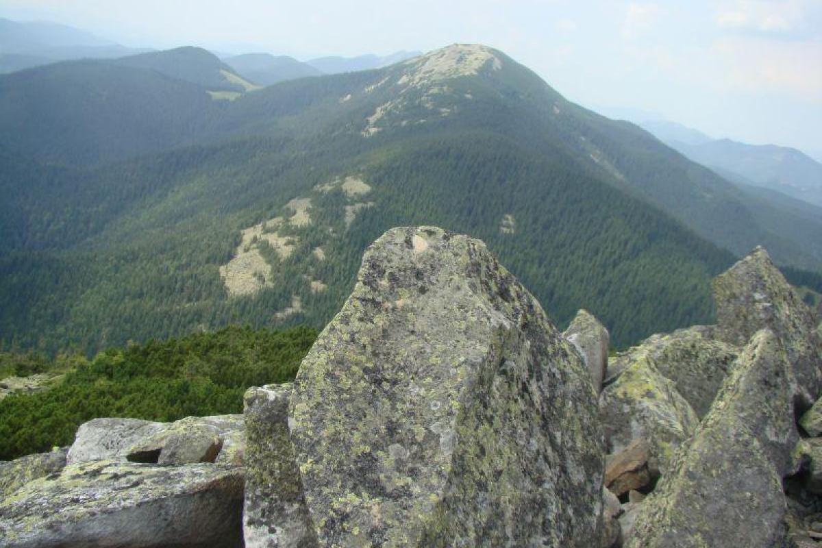 В Ивано-Франковской области во время восхождения на гору пропал турист