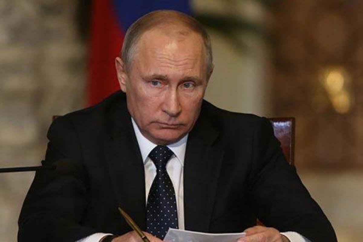 Большая пресс-конференция Путина: почти 1700 журналистов ждут встречи с лидером РФ Большая пресс-конференция Путина: почти 1700 журналистов ждут встречи с лидером РФ