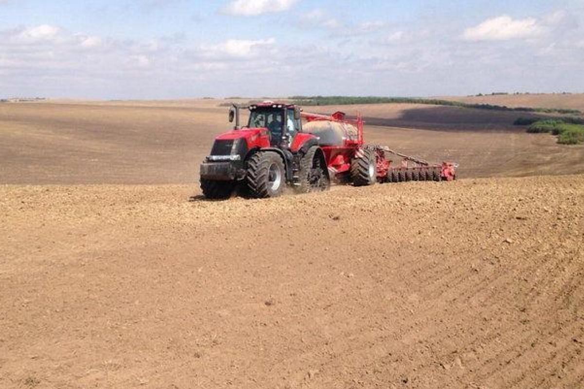 Мораторий на продажу земли сельхозназначения отправлен на подпись Президенту 