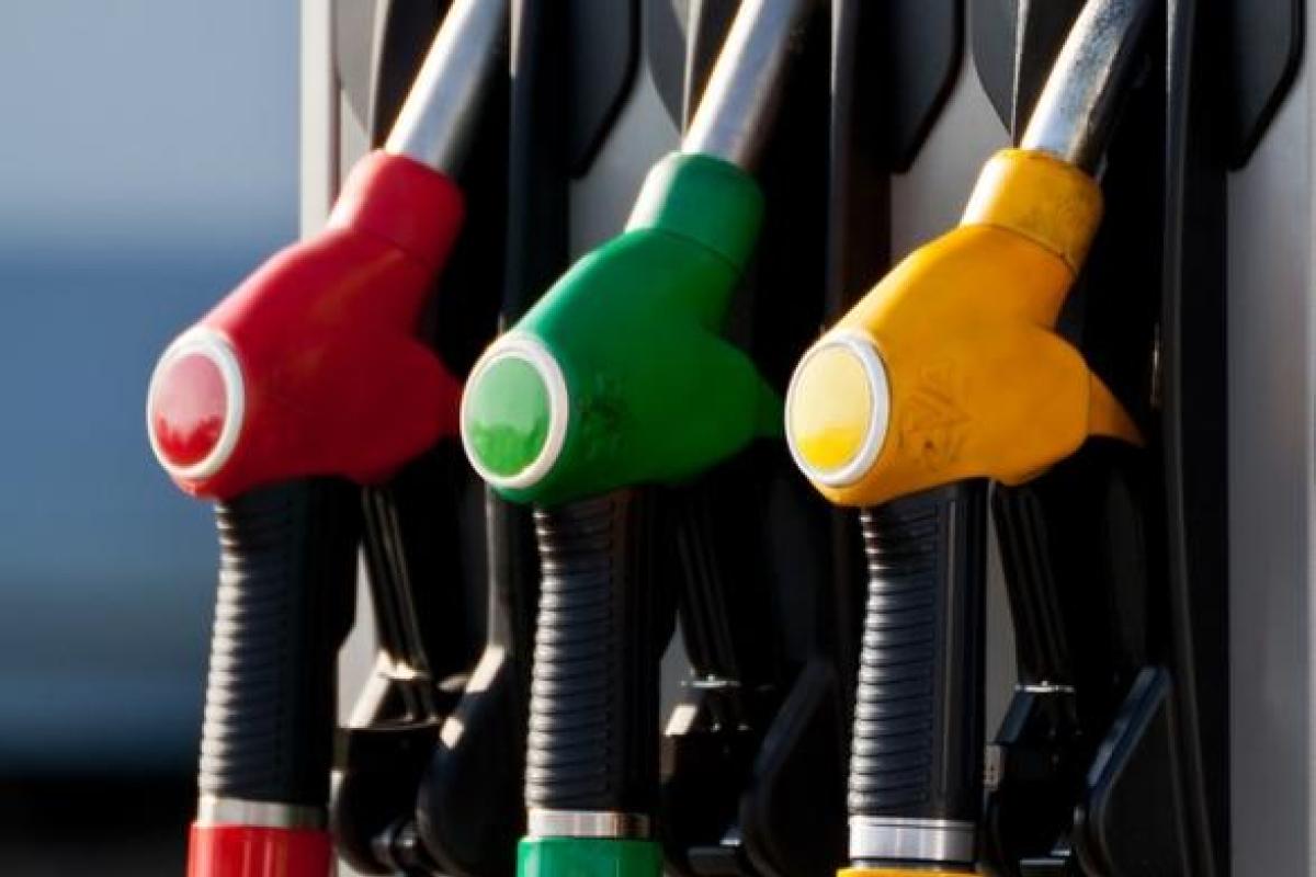 На АЗС Украины подорожал бензин