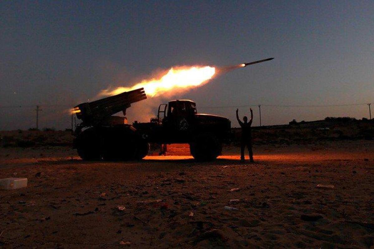 Боевики обстреляли Авдеевку из "Града" Боевики обстреляли Авдеевку из "Града"