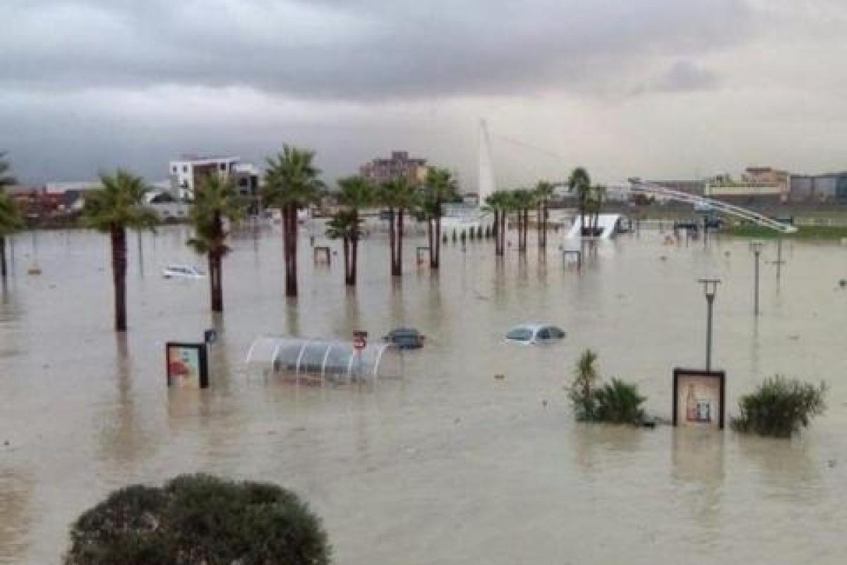 Наводнения в Албании: один человек погиб, еще трое получили ранения