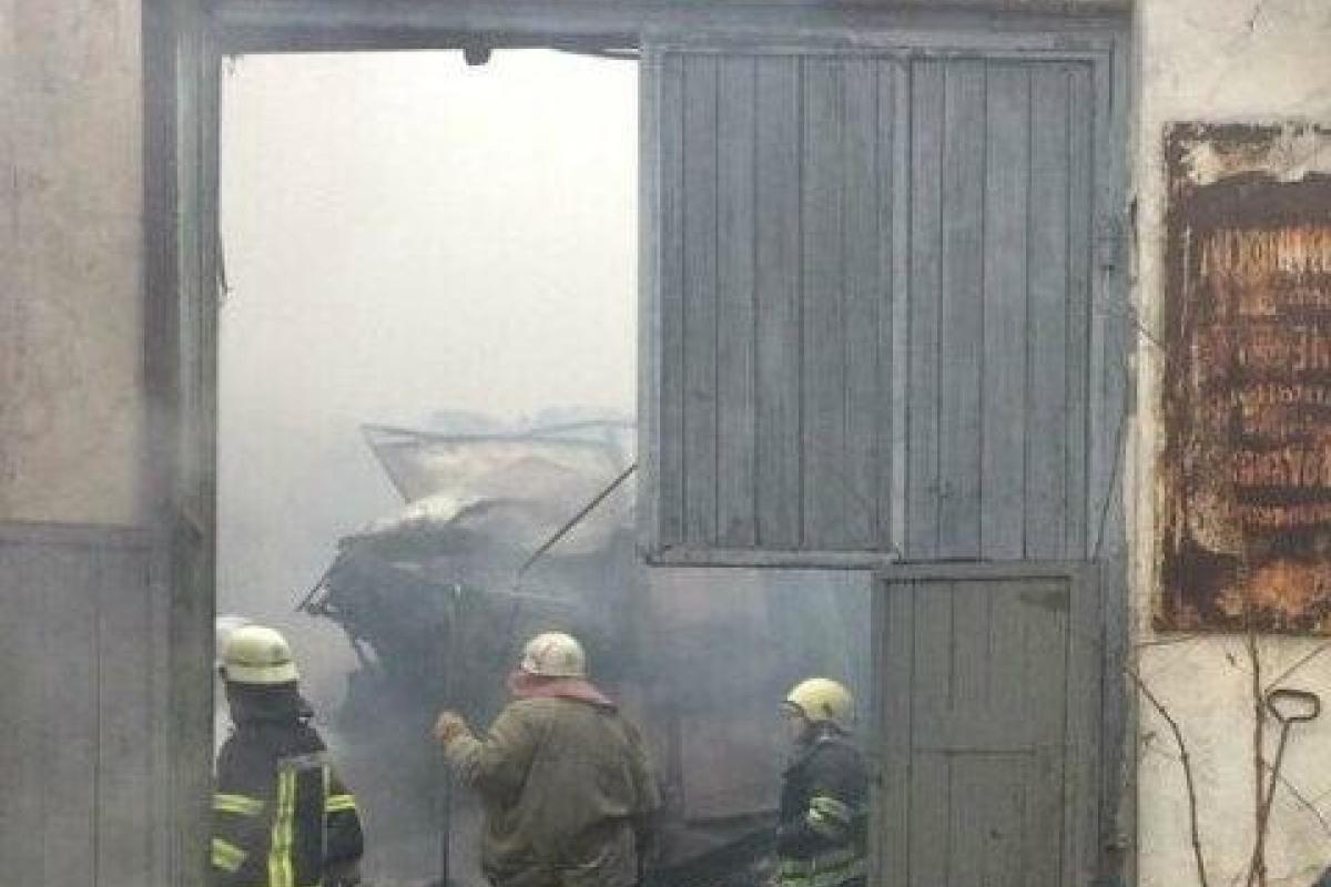 В Днепропетровской области взорвалась цистерна с газом В Днепропетровской области взорвалась цистерна с газом
