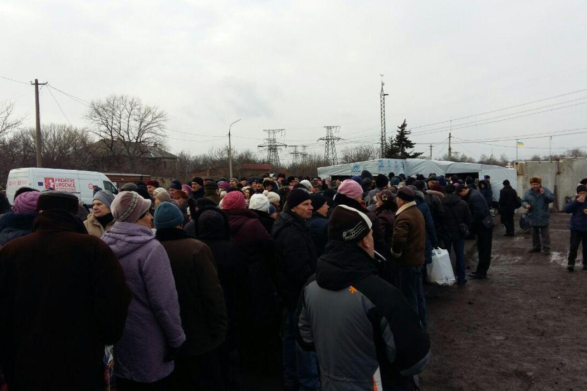 Остаться в псевдореспублике или бежать прочь: что выбирают жители ОРДЛО