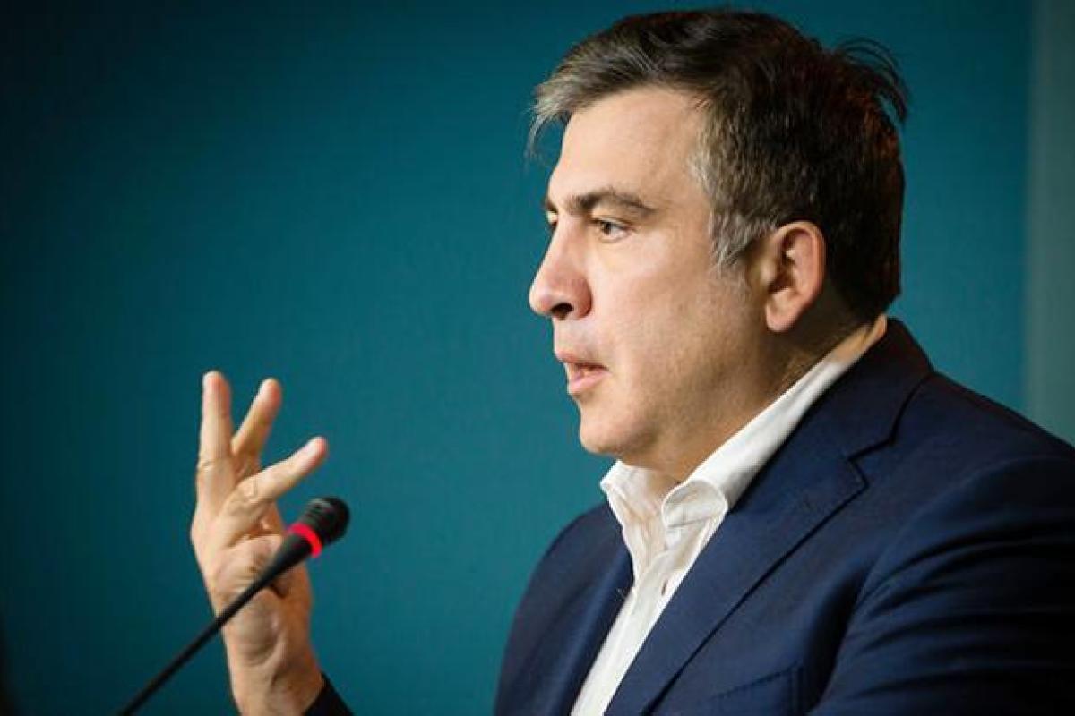 Саакашвили сообщил о попытке нападения: Люди Порошенко жестоко избили активистов в соседней палатке Саакашвили сообщил о попытке нападения: Люди Порошенко жестоко избили активистов в соседней палатке