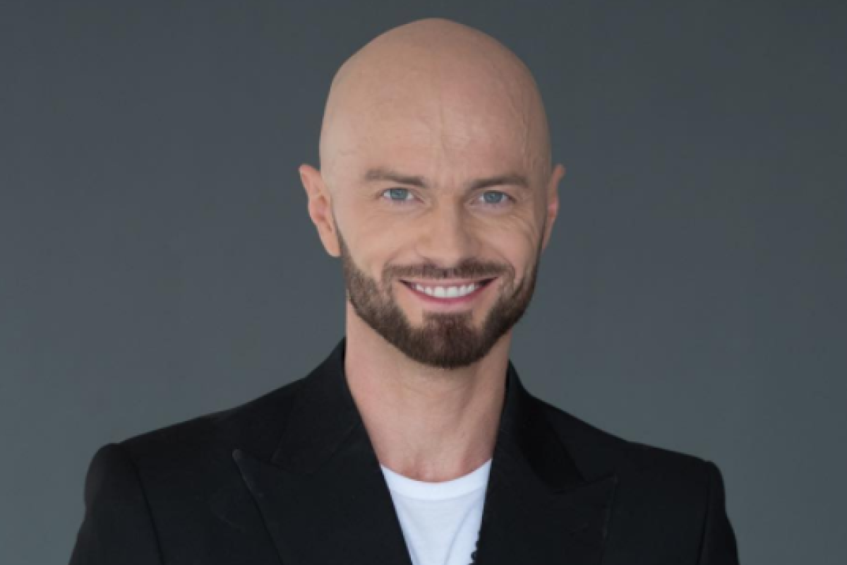 "Теперь мы видели все": Влад Яма показал свое фото с волосами "Теперь мы видели все": Влад Яма показал свое фото с волосами