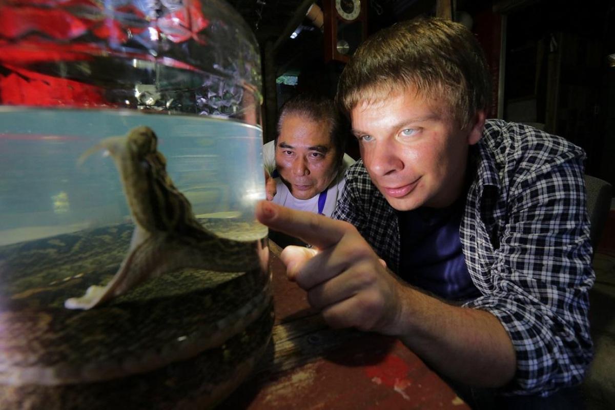 Телеведущий Дмитрий Комаров рассказал о любимых блюдах и подарках от поклонников Телеведущий Дмитрий Комаров рассказал о любимых блюдах и подарках от поклонников