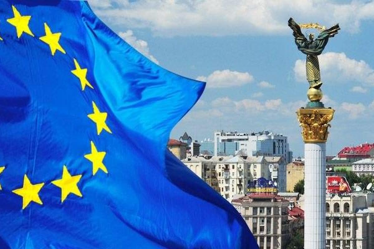 Безвиз под угрозой: Евросоюз озвучил жесткие требования к Украине Безвиз под угрозой: Евросоюз озвучил жесткие требования к Украине