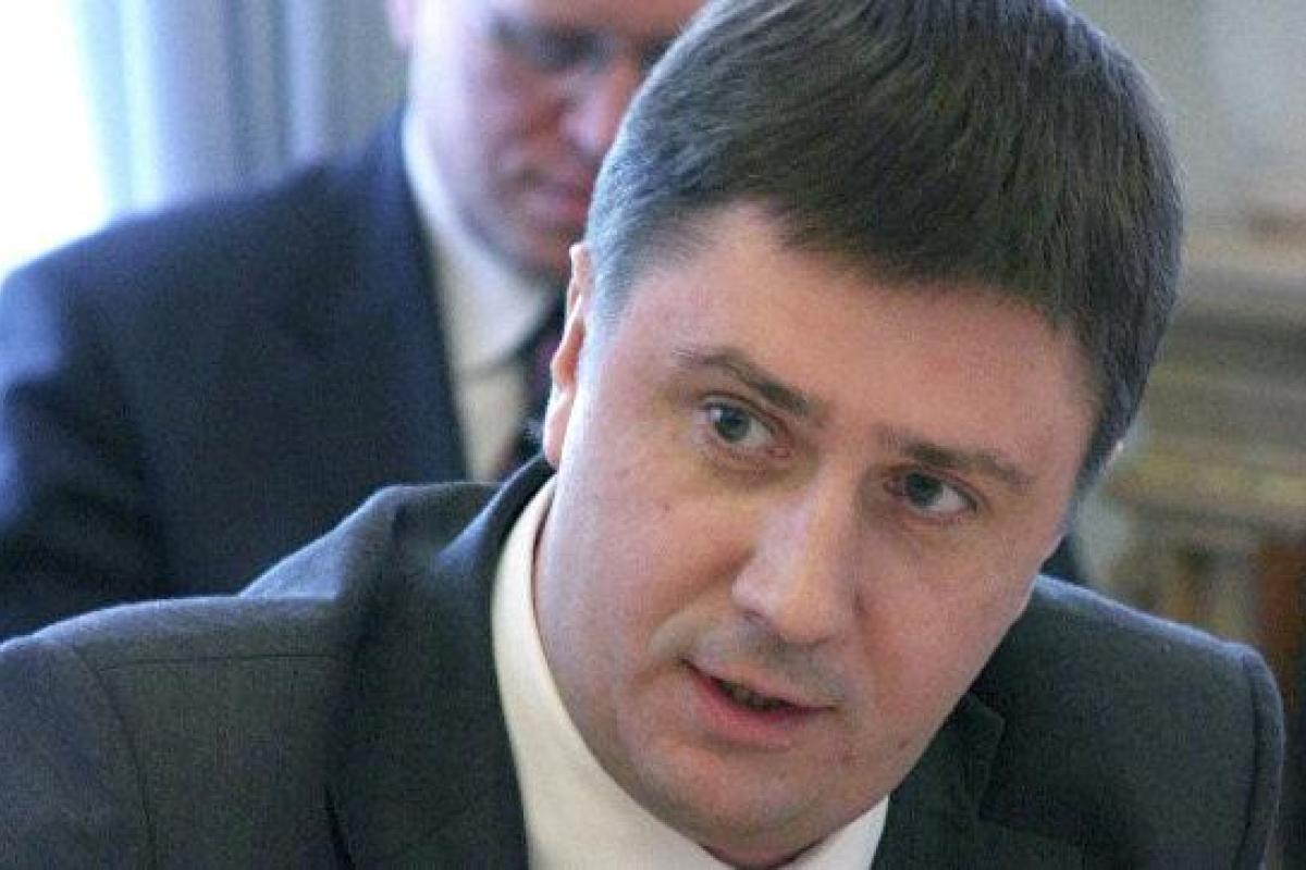 Спецреестр и надпись на телеэкране: вице-премьер рассказал, что делать с артистами, гастролирующими в РФ Спецреестр и надпись на телеэкране: вице-премьер рассказал, что делать с артистами, гастролирующими в РФ