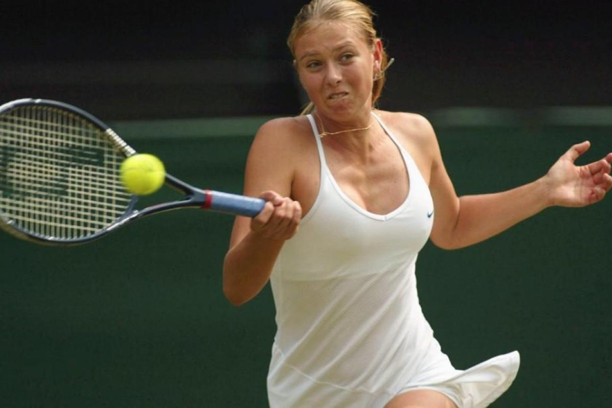 Фанаты раскритиковали "пьяное" фото российской теннисистки Марии Шараповой