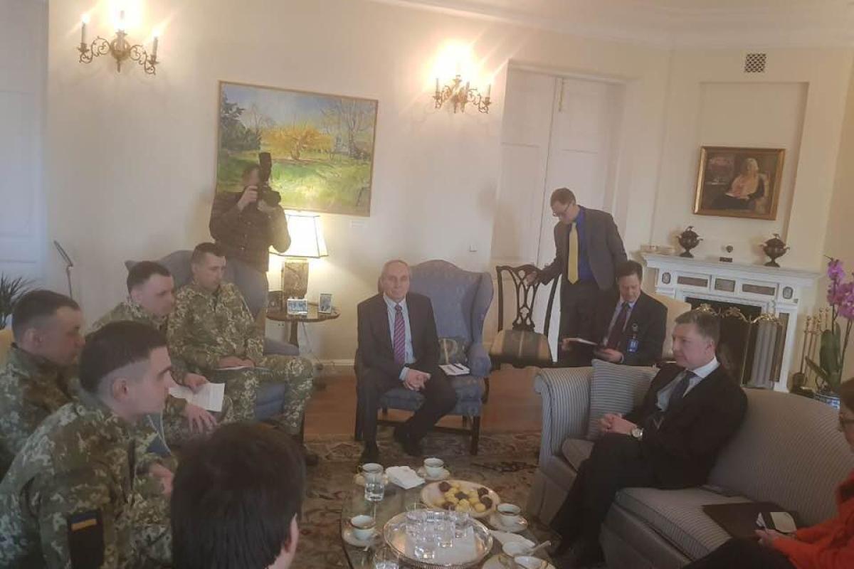 Освобожденные пленные "ЛДНР" встретились с Куртом Волкером