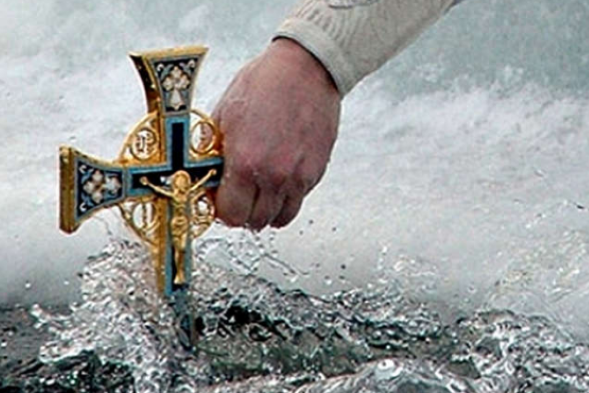 Крещенский Сочельник и Крещение Господне: традиции и запреты большого праздника Крещенский Сочельник и Крещение Господне: традиции и запреты большого праздника