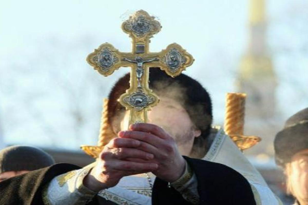 В Запорожье Московский патриархат отказался отпевать ребенка, который погиб из-за суицидника В Запорожье Московский патриархат отказался отпевать ребенка, который погиб из-за суицидника