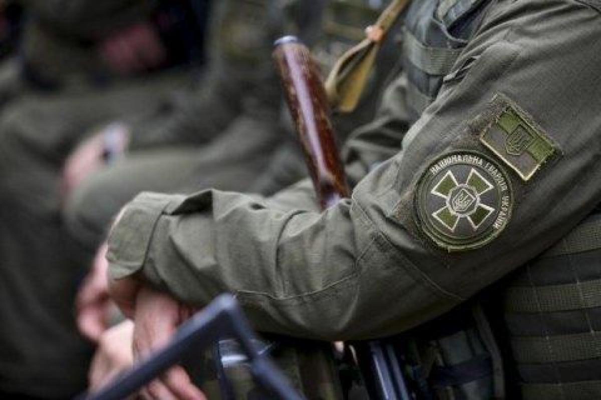 Трагедия в Северодонецке: покончивший с собой боец Нацгвардии оставил предсмертную записку Трагедия в Северодонецке: покончивший с собой боец Нацгвардии оставил предсмертную записку
