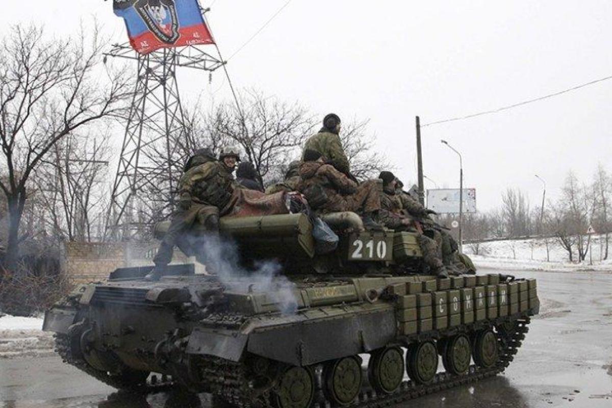 Енакиевский врач рассказал о погибших и раненых боевиках "ДНР" Енакиевский врач рассказал о погибших и раненых боевиках "ДНР"