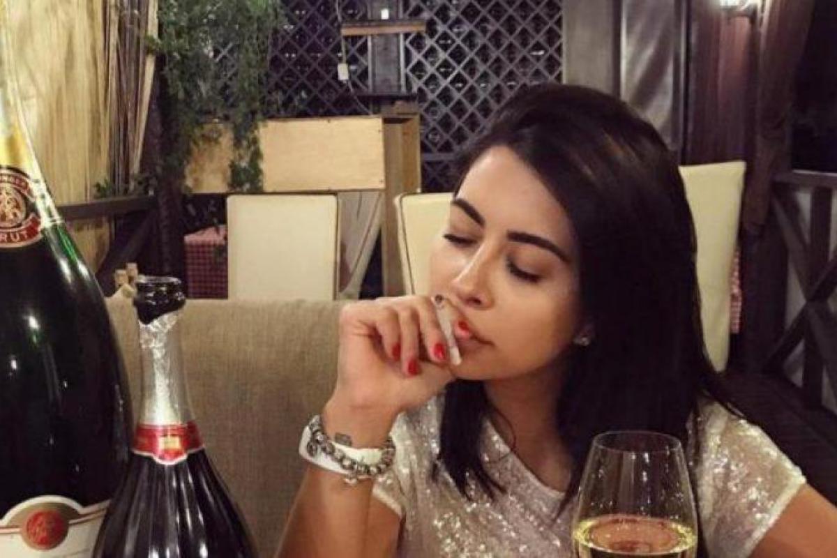 Бывшая девушка Козловского показала откровенные фото с отдыха